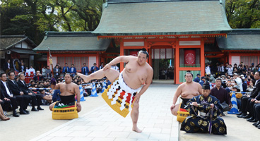 住吉神社  横綱奉納土俵入り